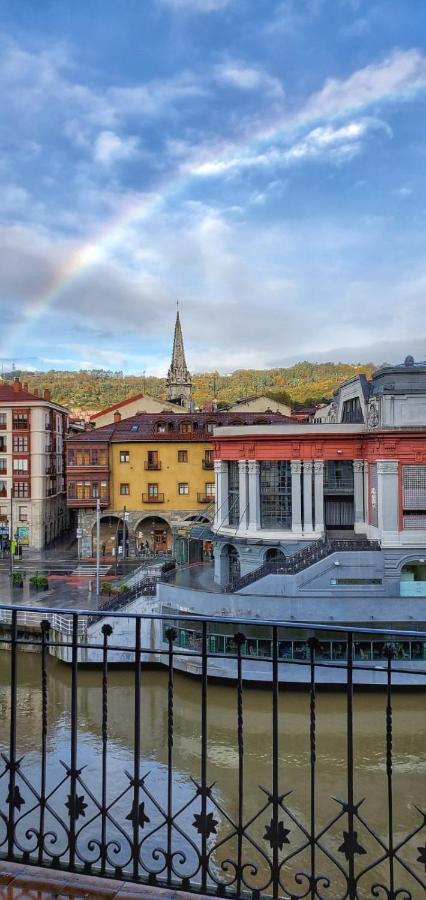 Old Town & River Бильбао Экстерьер фото